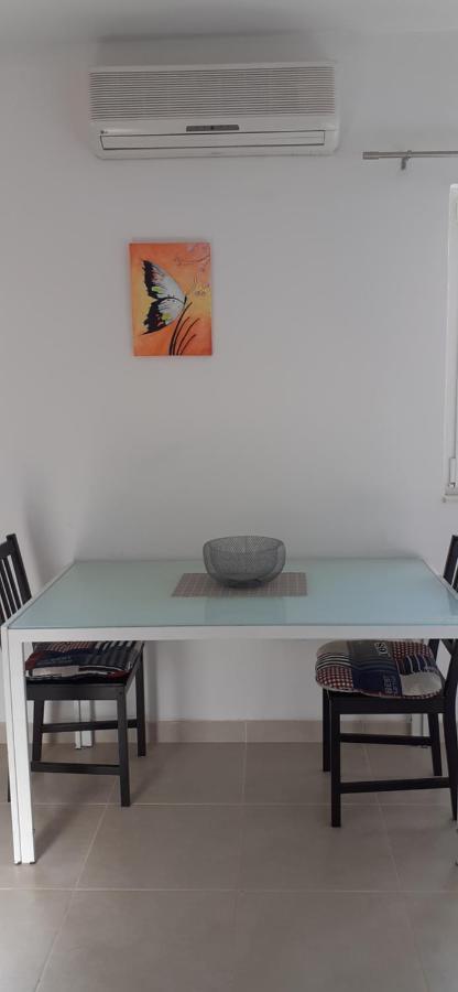 Oaza Mira Apartman Tisno Kültér fotó