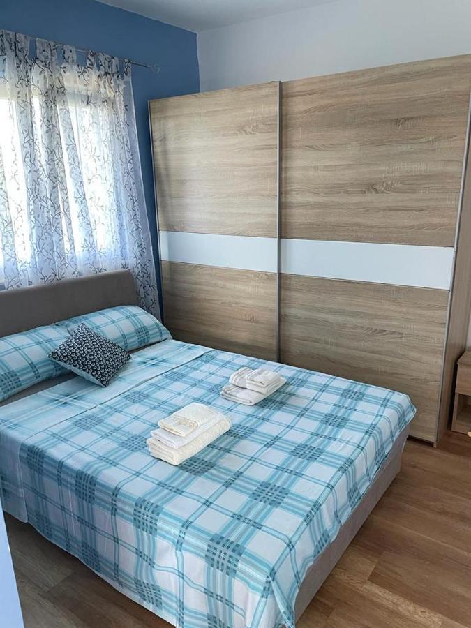Oaza Mira Apartman Tisno Kültér fotó